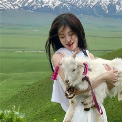 小姑娘艾萝依